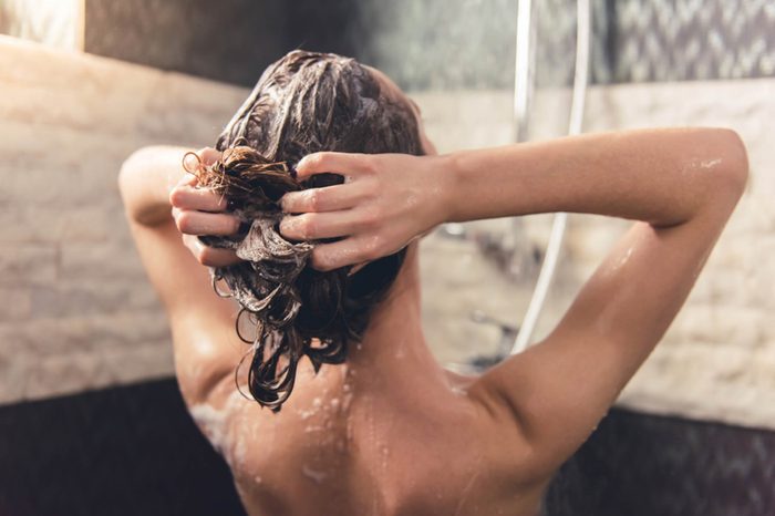 08-shower-amazing-tricks-for-healthy-glowing-skin-577589806-George-Rudy