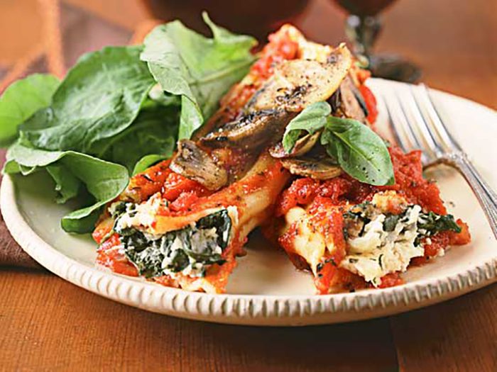 Spinach-Stuffed Manicotti with Mushrooms Recipe