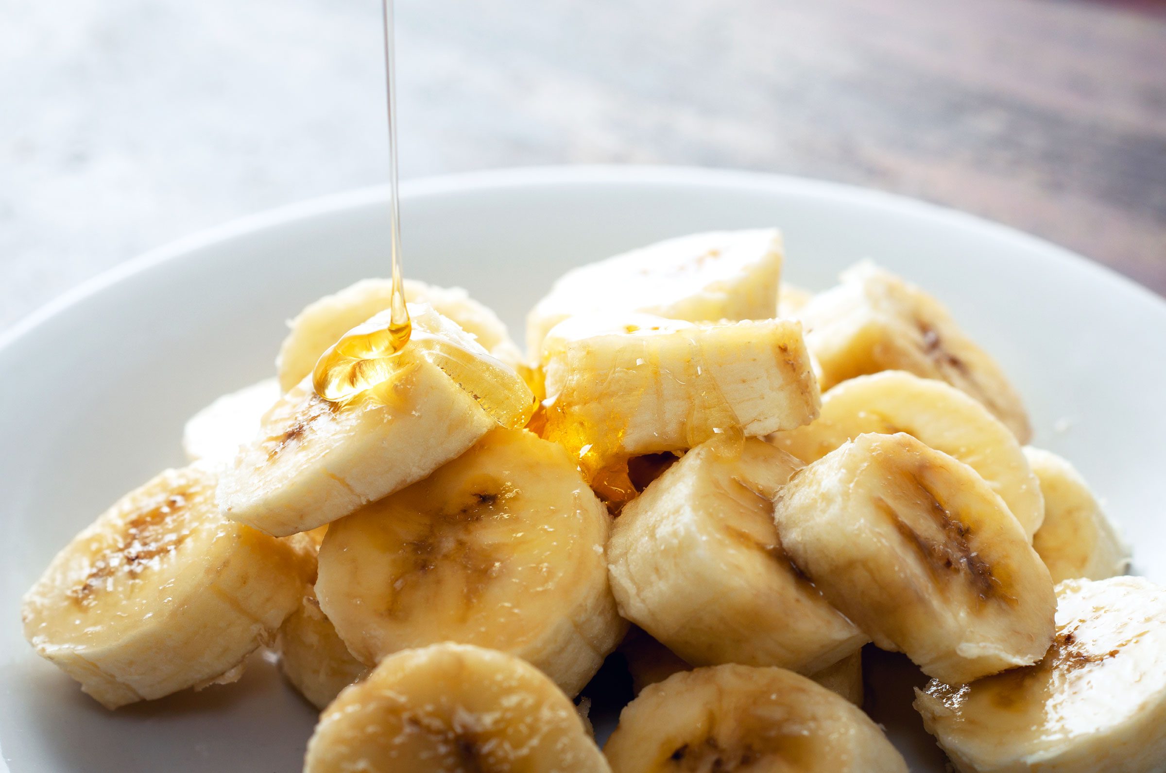 sliced bananas