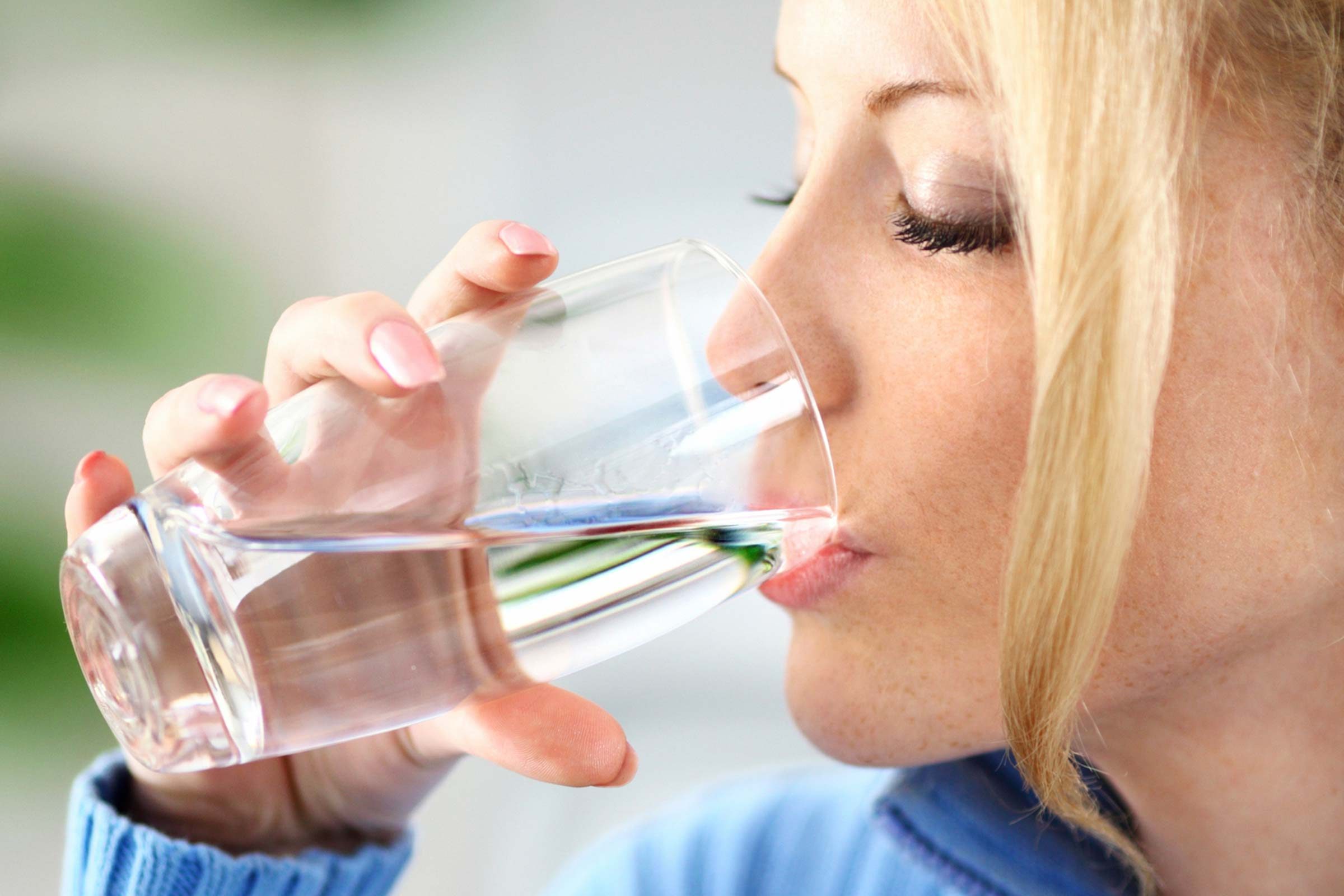 5_xerostomia_reasons_thirsty_gilaxia