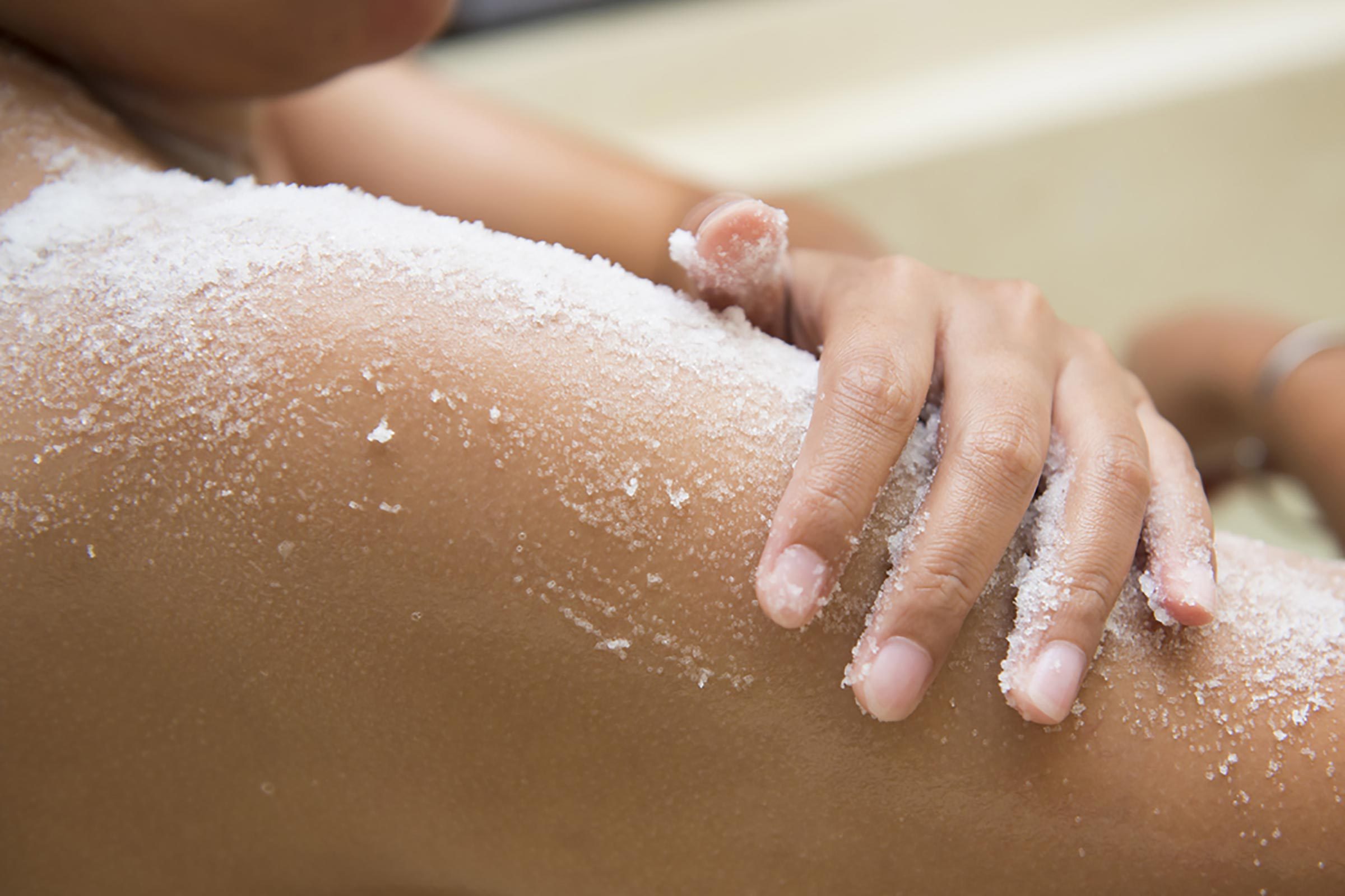 Epsom-salt body scrub