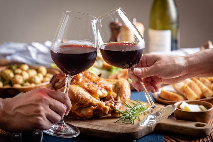 wine glasses alcoholic drinks