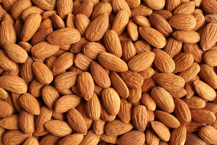 raw almonds