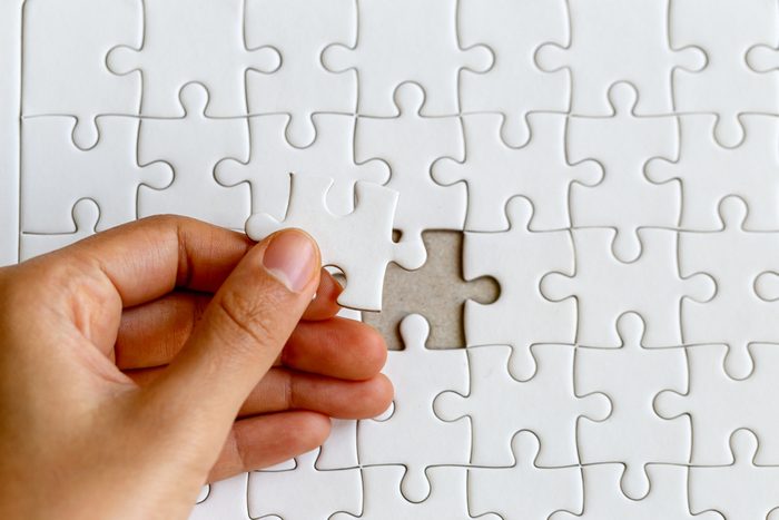 jigsaw puzzle with all white pieces