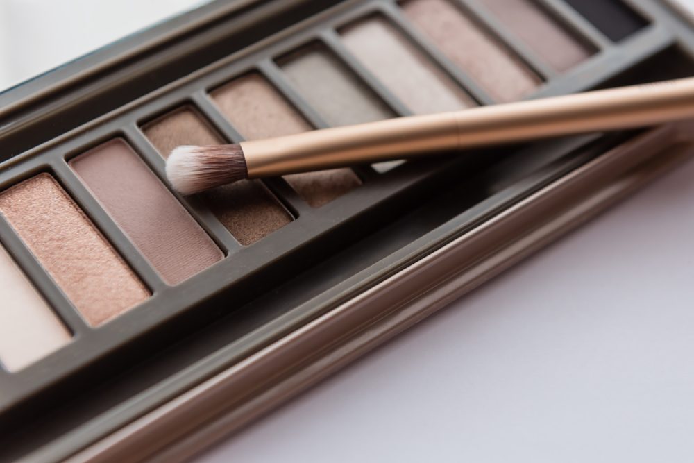 neutral brown eye shadow palette