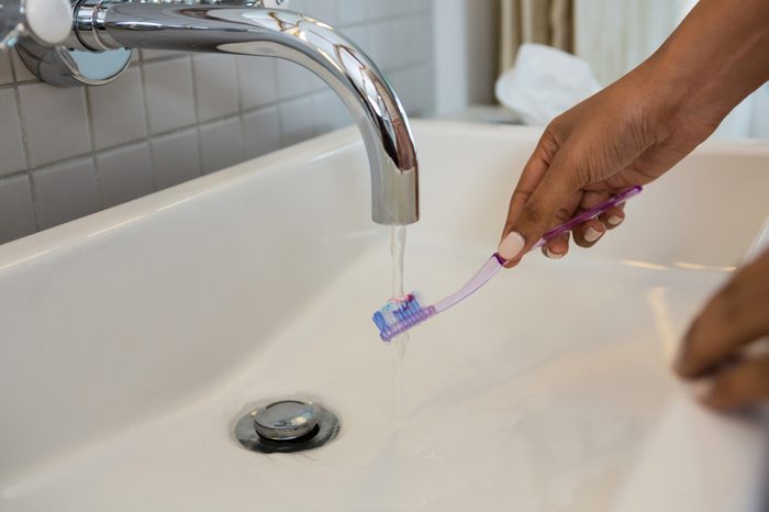 dental hygiene brushing teeth