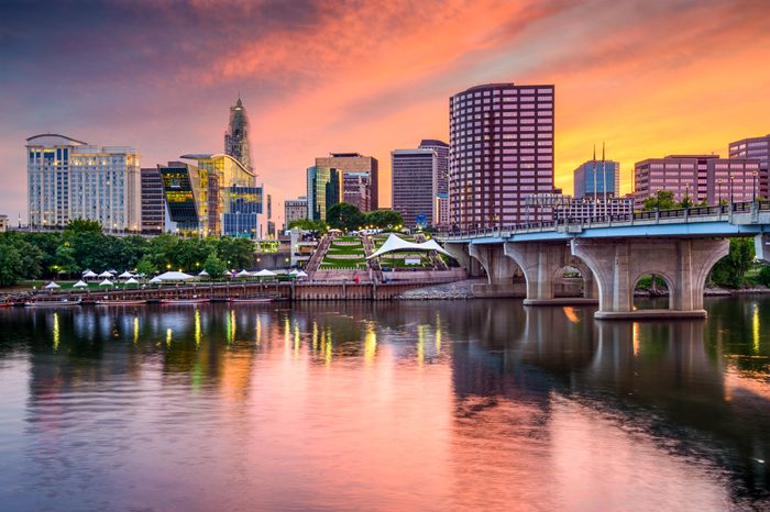 Hartford, Connecticut, USA downtown skyline.