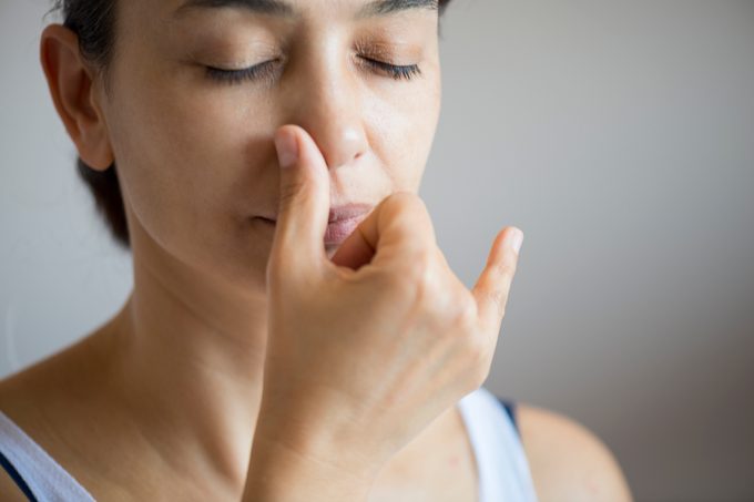alternate nostril breathing
