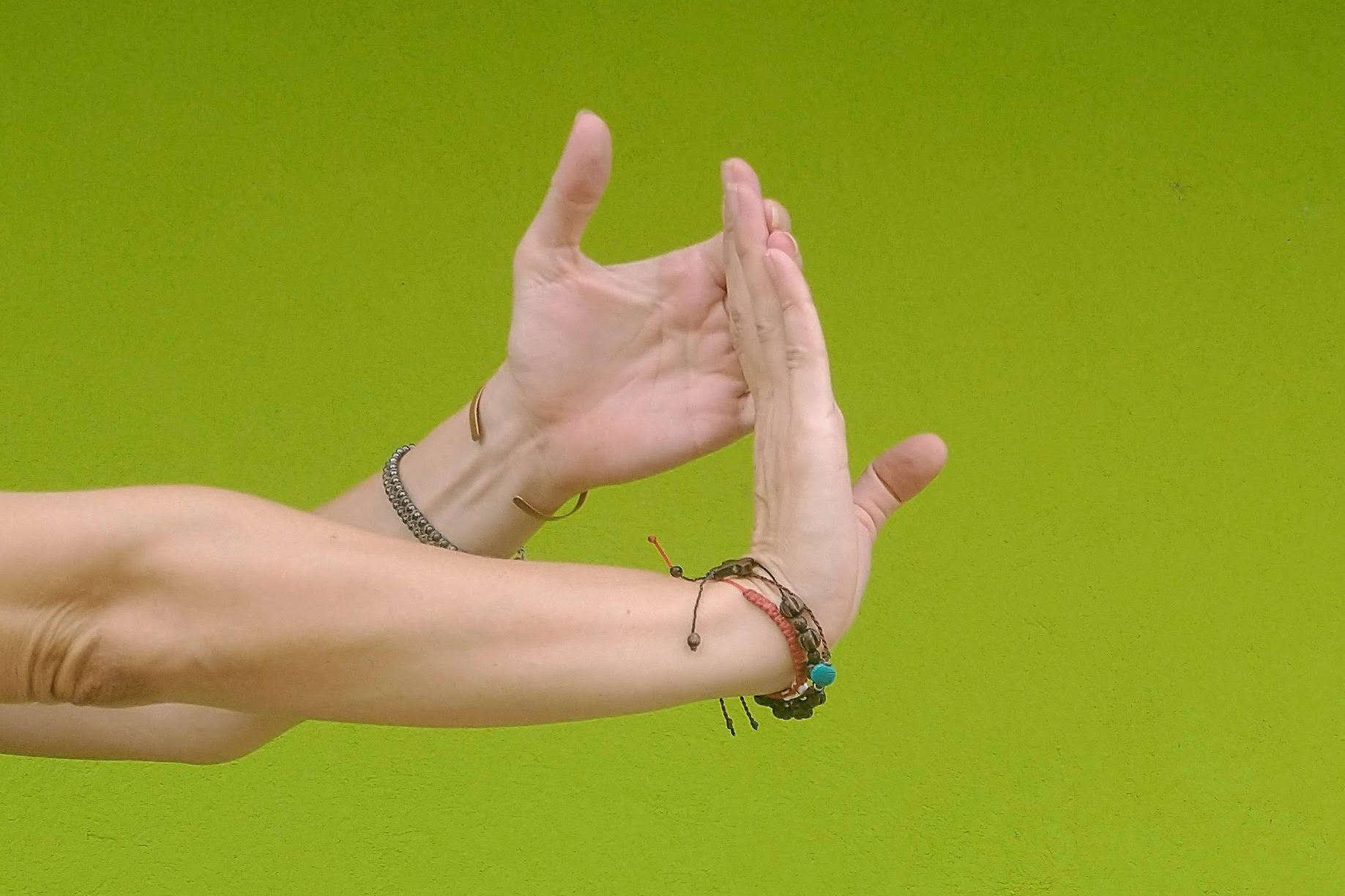 Open chain wrist extension