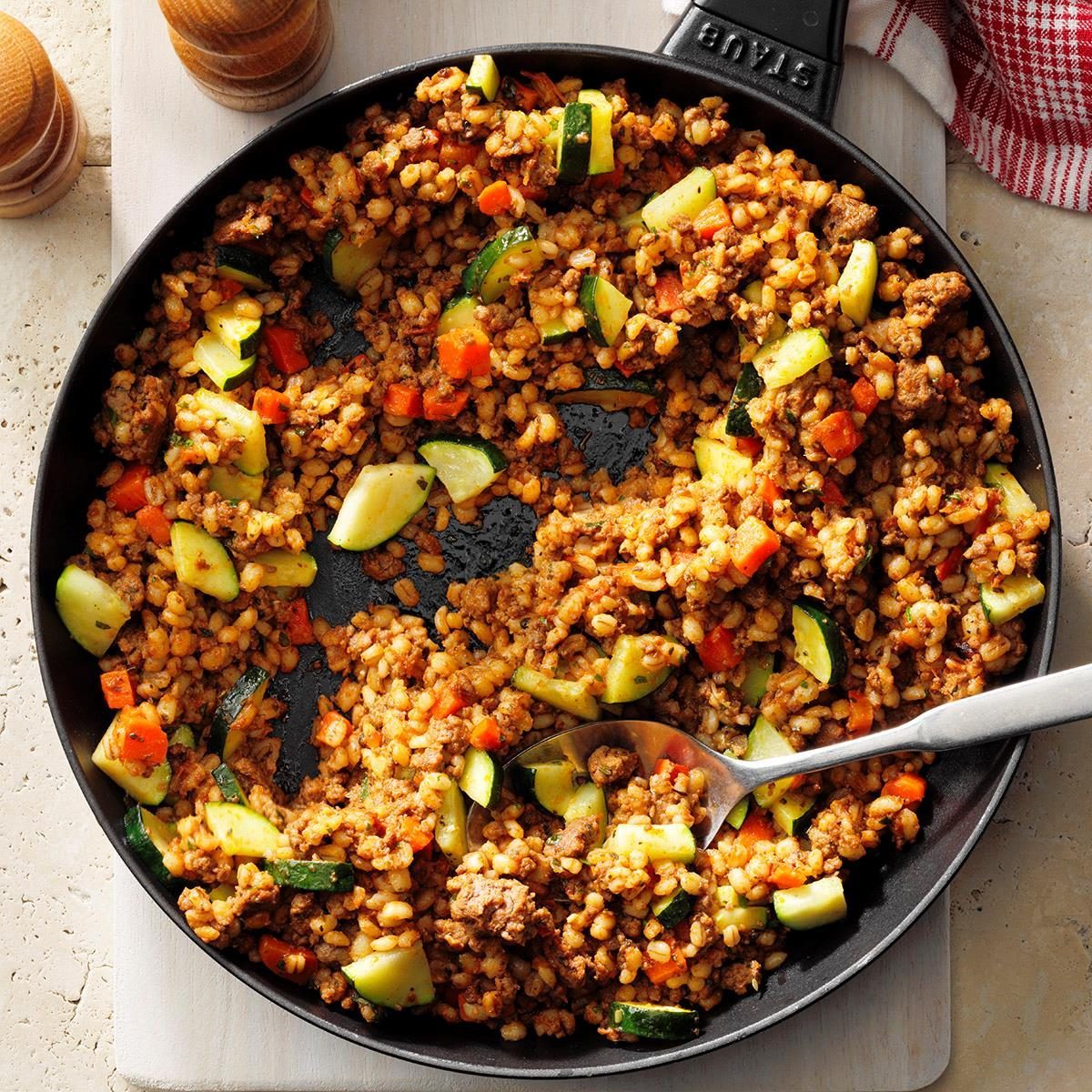 Barley Beef Skillet Exps Gbbz21 50097 E10 21 2b 16