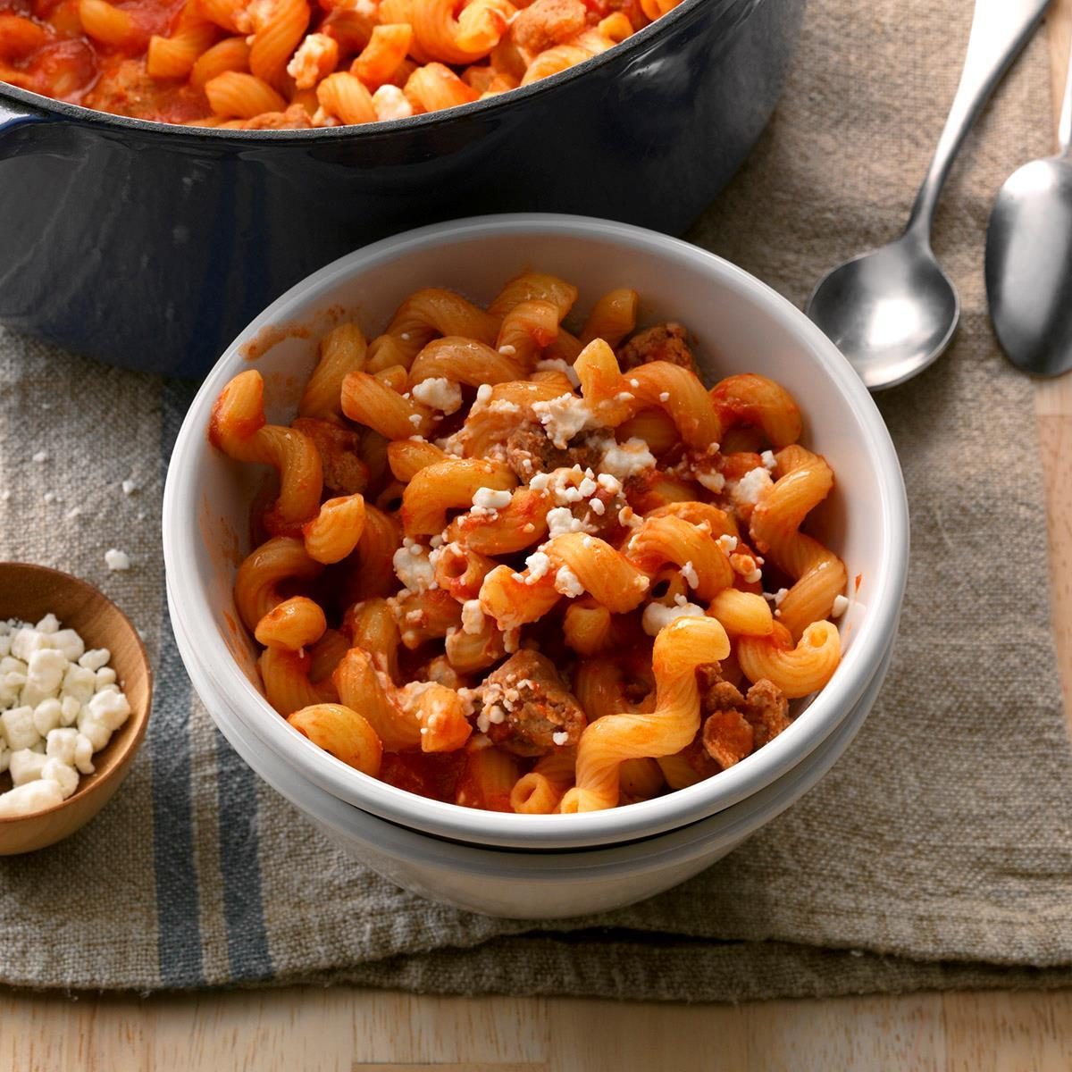 Weeknight Pasta Skillet Exps Sddj17 195109 B08 03 7b 42
