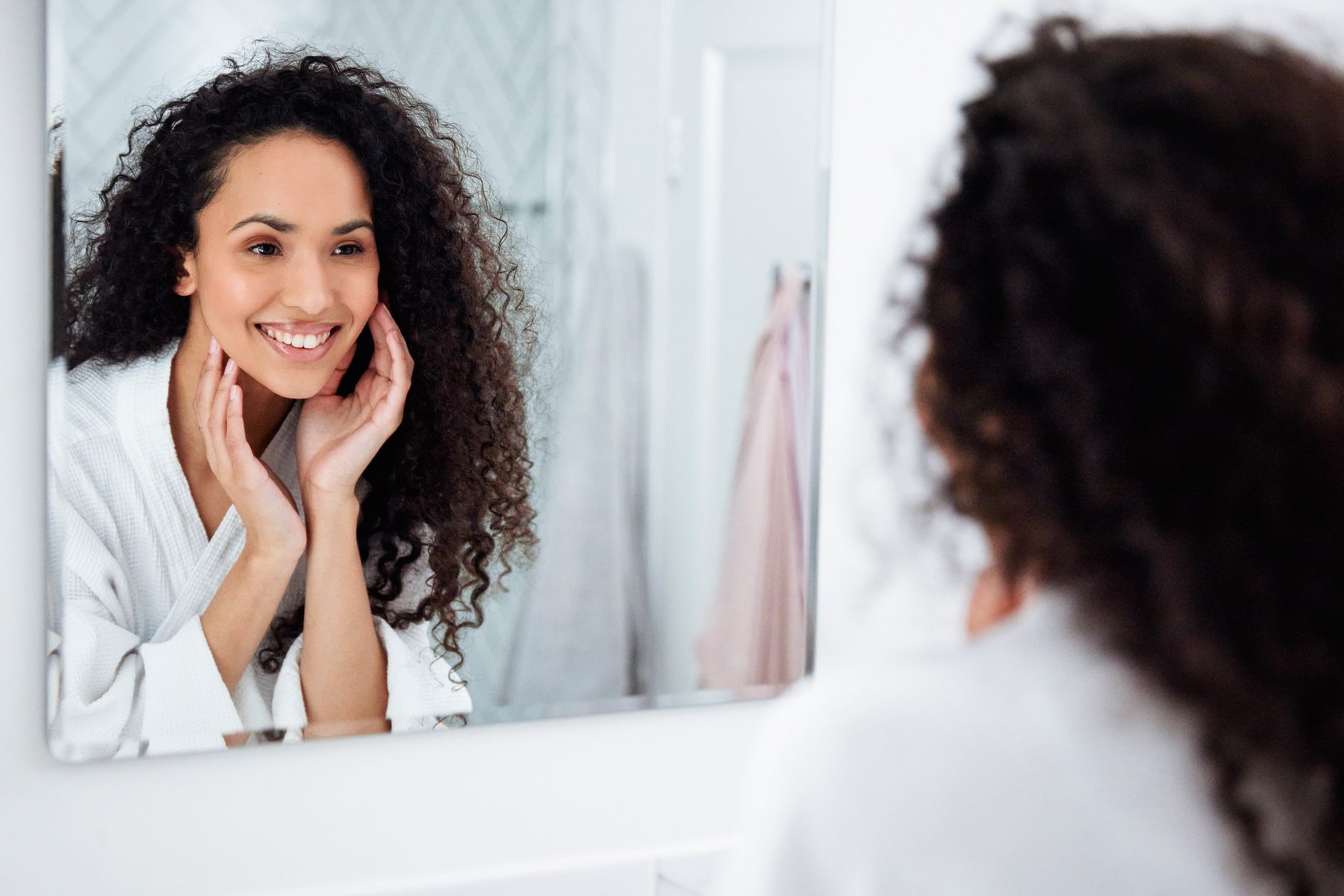 14 Things Dermatologists Never Put On Their Faces 