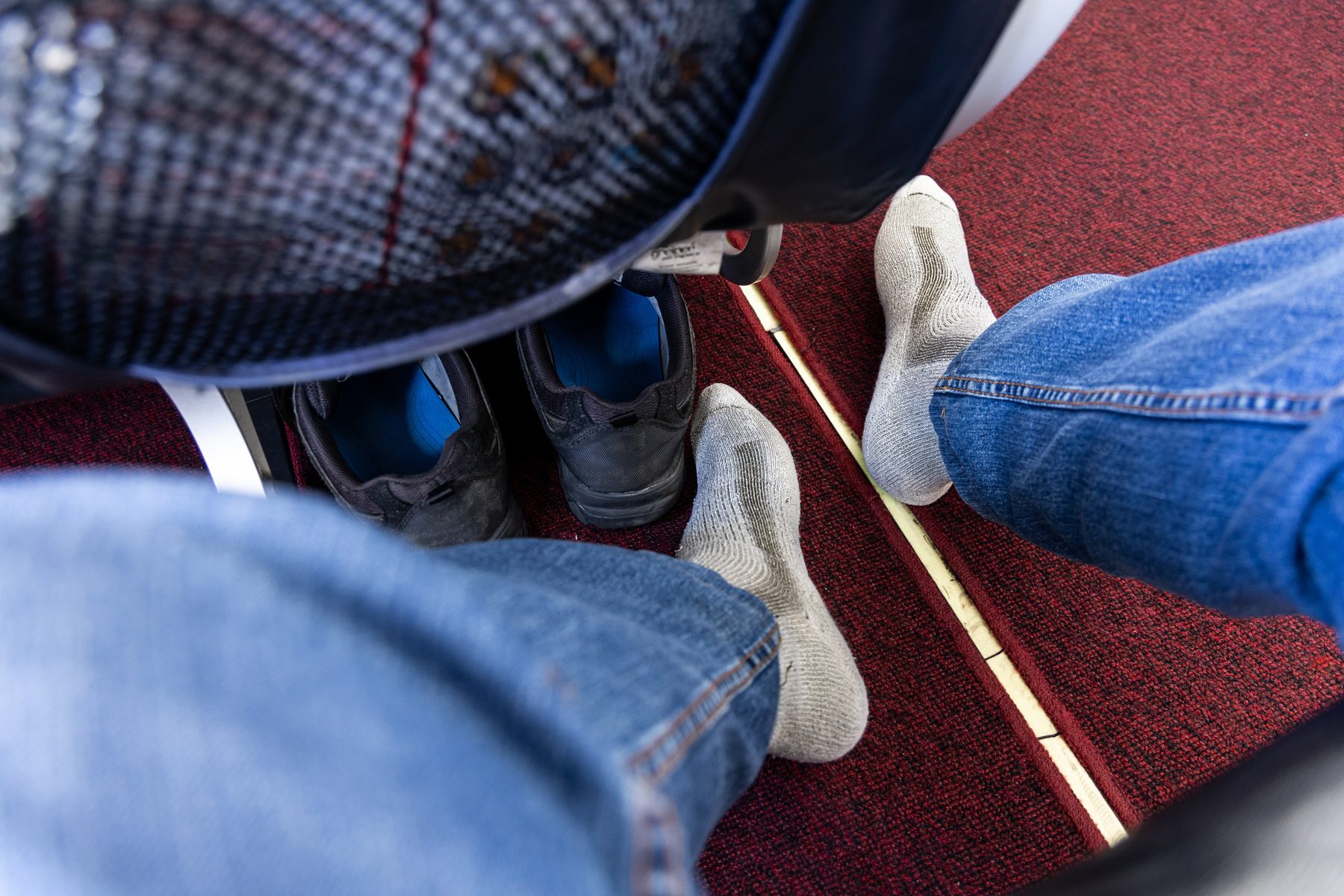 What A Long Flight Does To Your Body