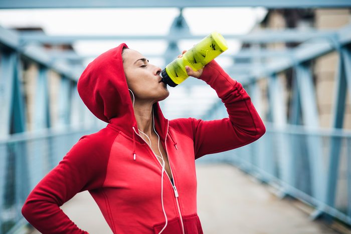 8 Health Reasons You Need To Be Drinking Pickle Juice Gettyimages 518225338
