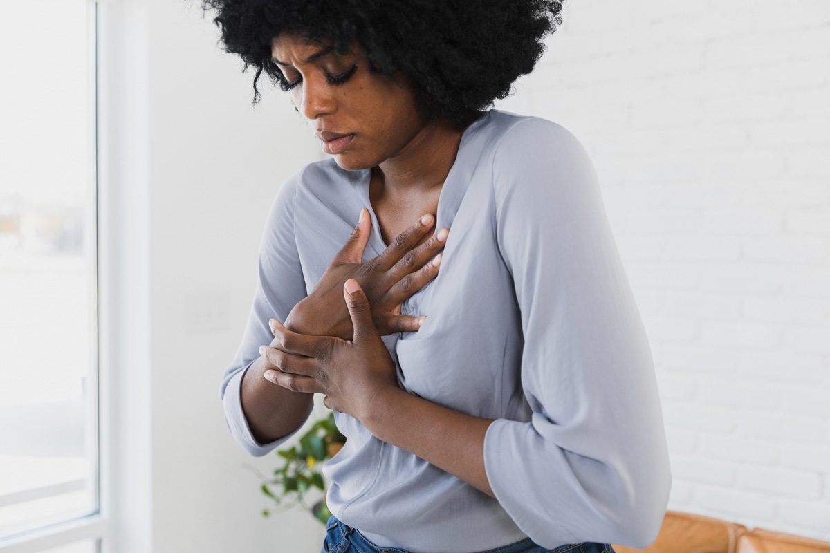 9 Heart Attack Symptoms in Women, from Expert Doctors